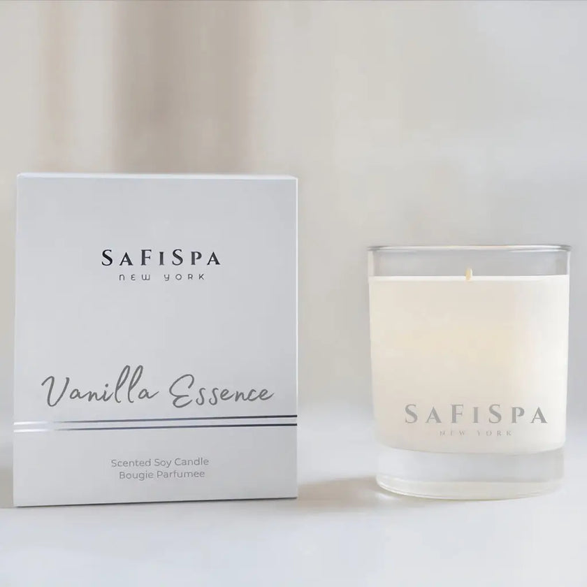 Vanilla Essence Candle , Luxury Soy Candle with Honey.Wrap your home in the warm, inviting embrace of our Vanilla Essence Candle, a comforting fusion of creamy vanilla bean, golden honey, and rich melted butter