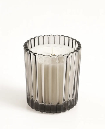 Luxury Linden Blossom Candle by SaFiSpa – hand-poured soy wax candle with floral notes of linden blossom, designed for aromatherapy, relaxation, and elegant home fragrance décor.